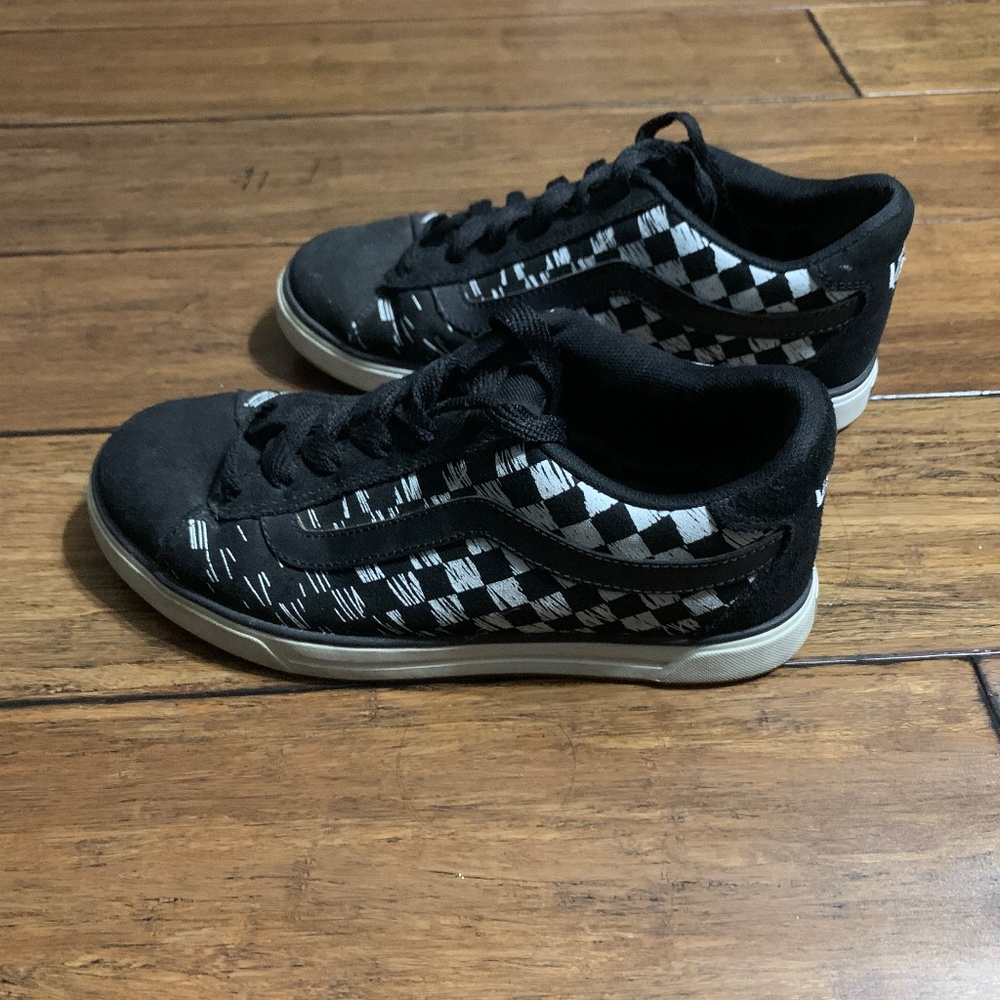 Like new - Vans Mercer Black/White Checkered Low Skate Shoes, size 7 - Picture 6 of 8